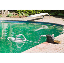 Comparing Bromine and Chlorine For Pool Sanitization